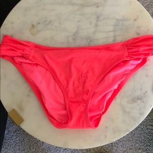 BARELY WORN VS Pink strapless bikini!